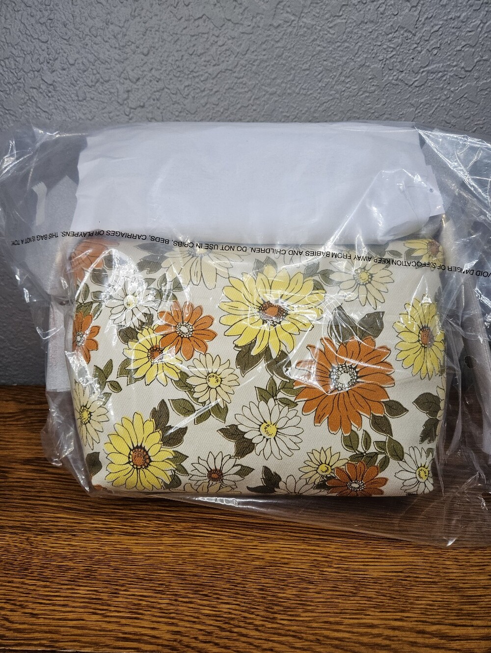 Coach Cargo Shoulder Bag With Floral Print - Picture 8 of 8
